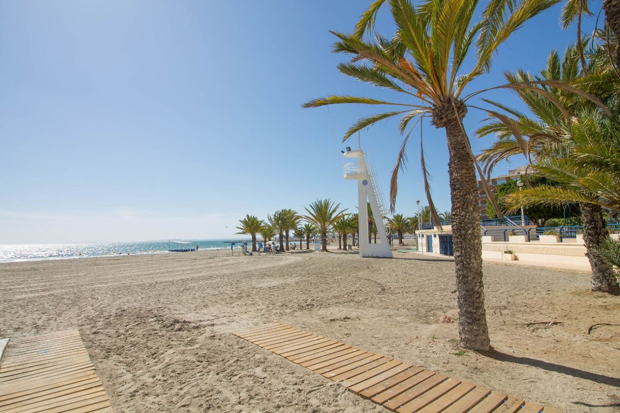 Levante Beach - Santa Pola Centre